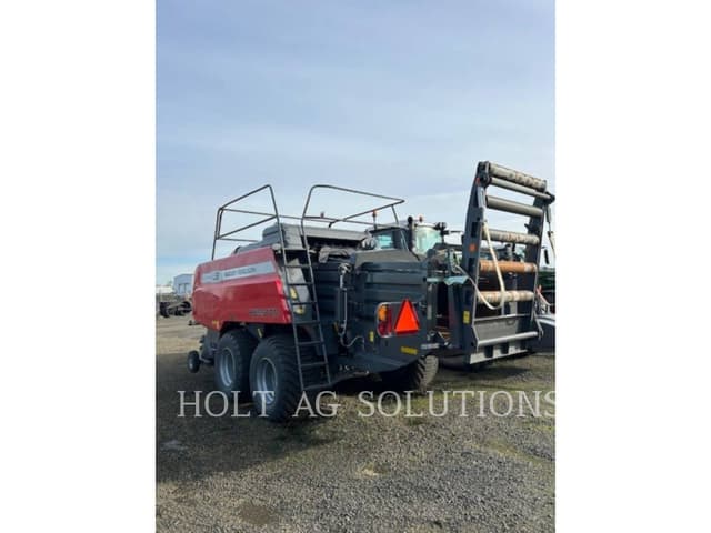 Image of Massey Ferguson LB2234XD equipment image 4