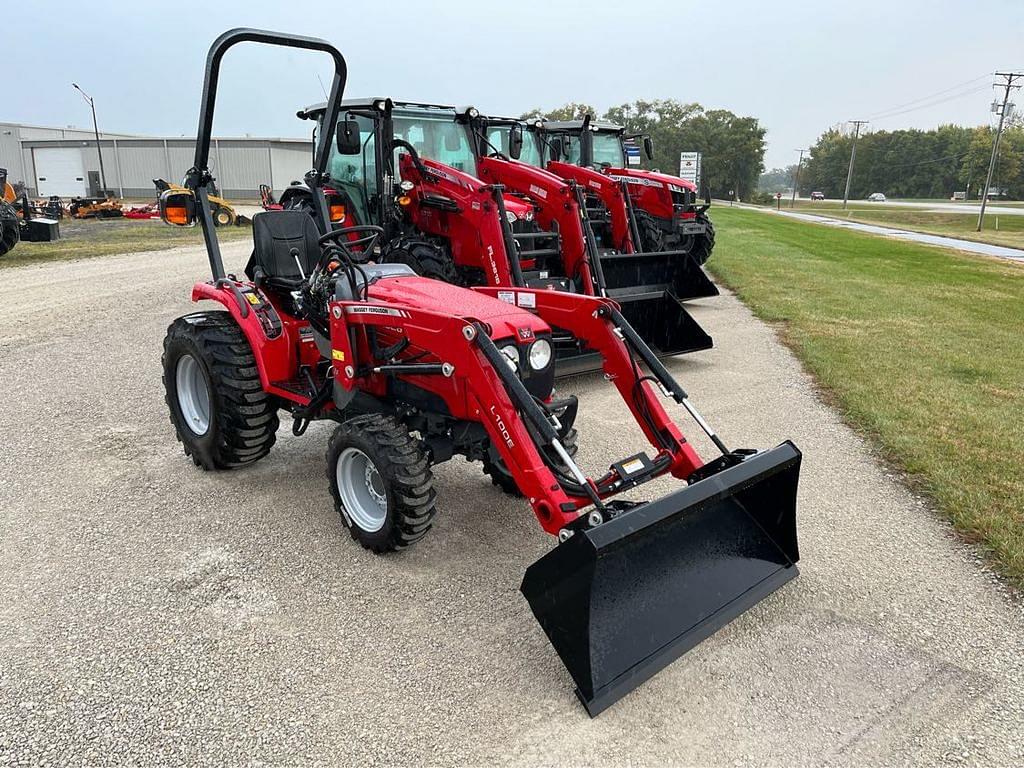 Image of Massey Ferguson 1526 Primary image