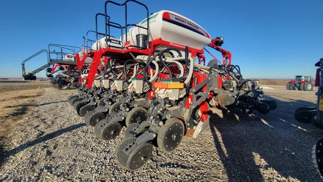 Image of Massey Ferguson MF23R15 equipment image 2
