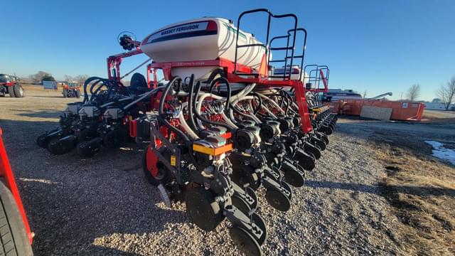 Image of Massey Ferguson MF23R15 equipment image 3