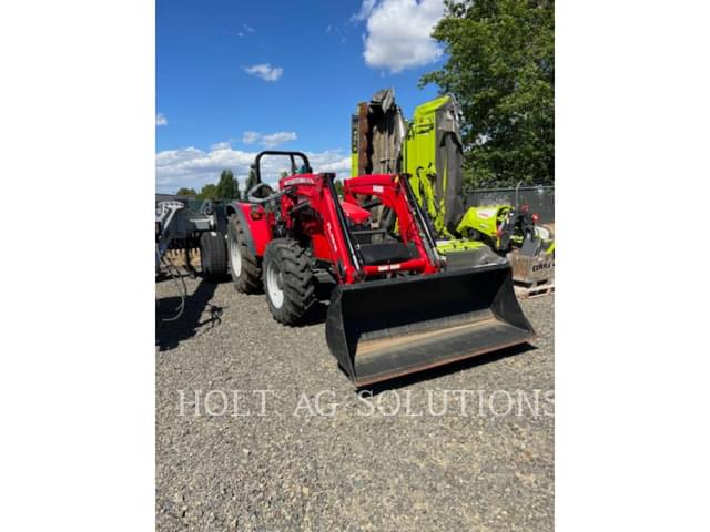 Image of Massey Ferguson 4707 equipment image 4
