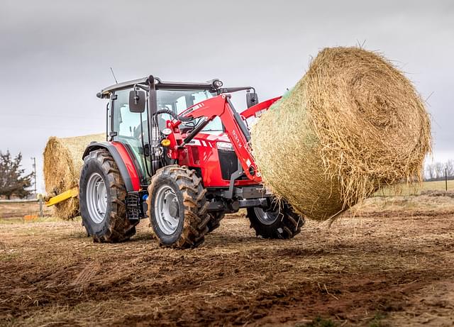 Image of Massey Ferguson 4710 equipment image 2