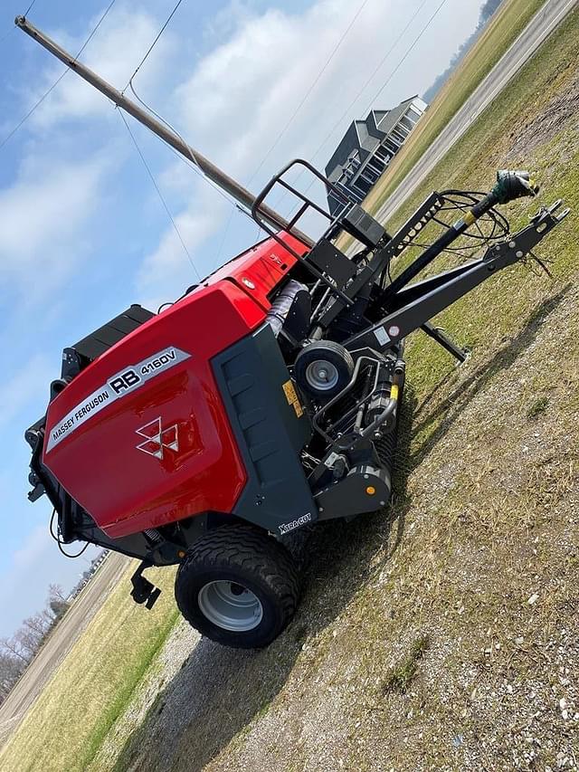 Image of Massey Ferguson RB4160V equipment image 2