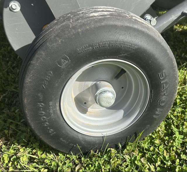 Image of Massey Ferguson RB4160V equipment image 4