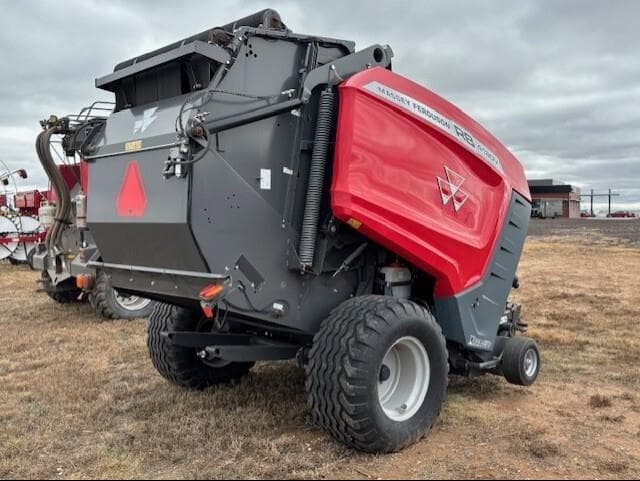 Image of Massey Ferguson RB4180V equipment image 4