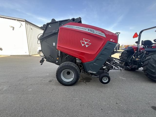 Image of Massey Ferguson RB4180V equipment image 4