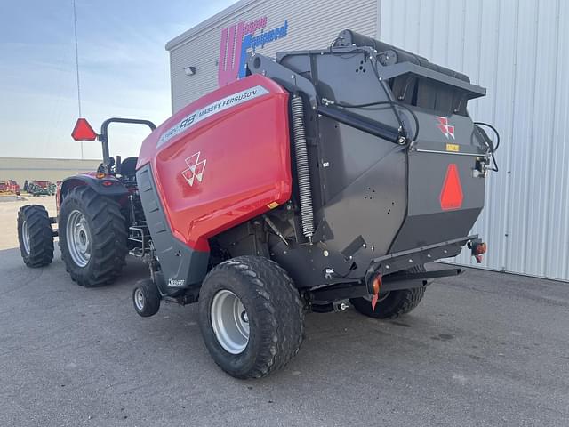 Image of Massey Ferguson RB4180V equipment image 3