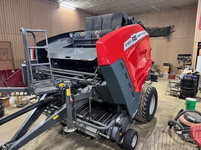 Image of Massey Ferguson RB4180V equipment image 4