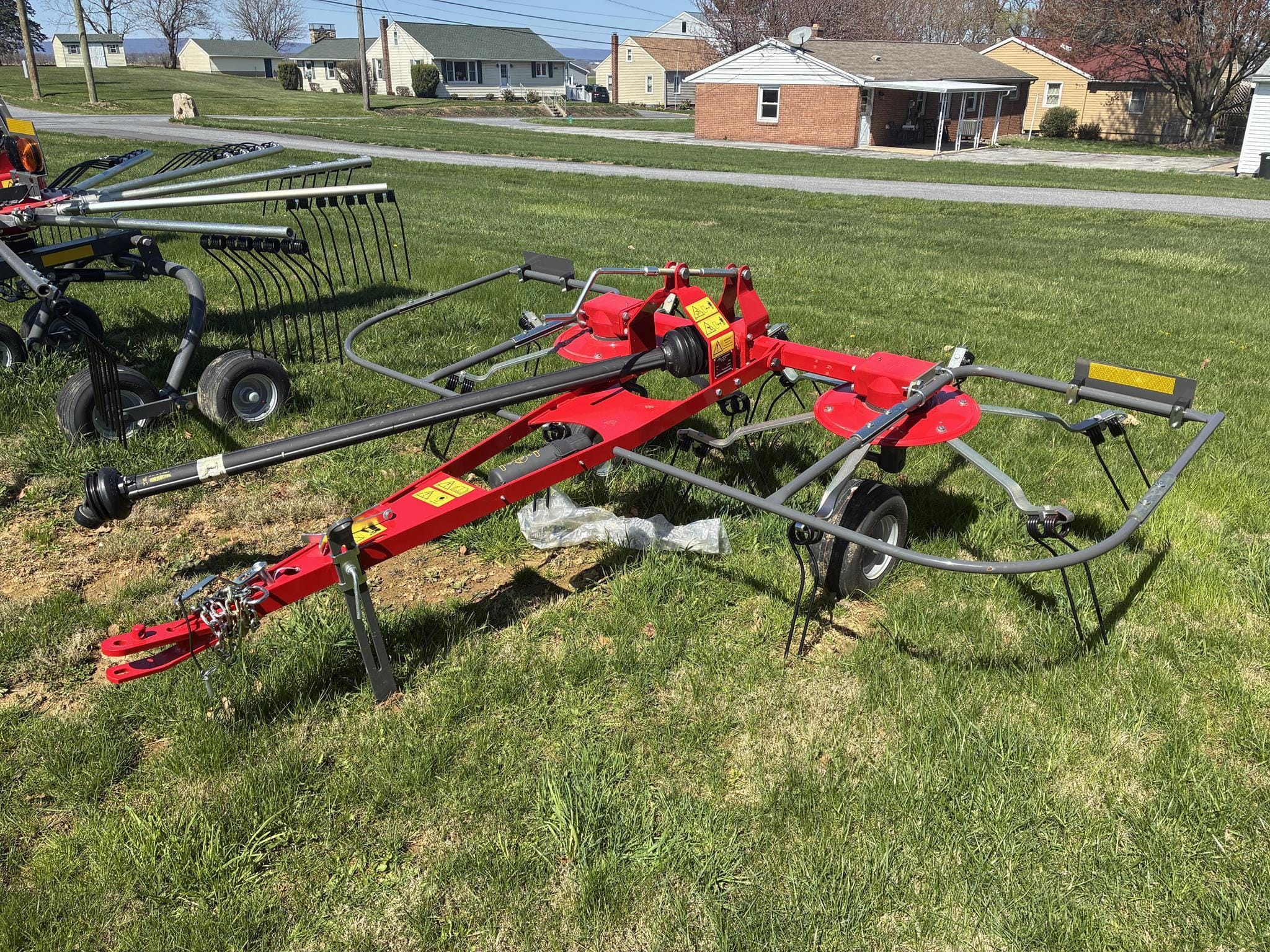 2022 Massey Ferguson TD252TR Equipment Image0
