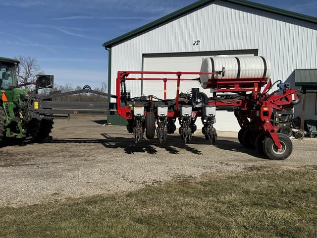 Image of Massey Ferguson VF1230 equipment image 4
