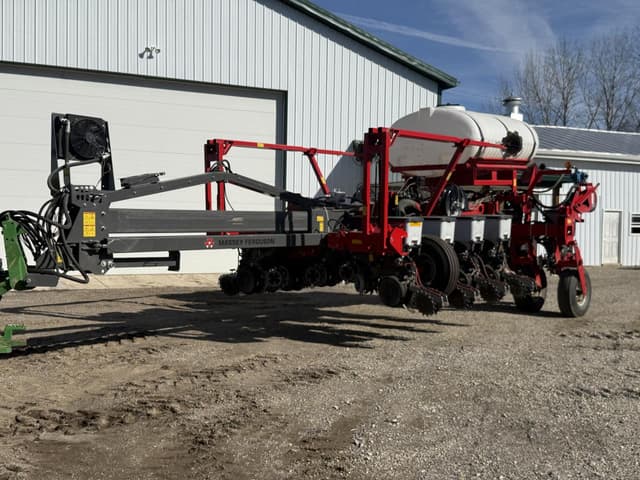 Image of Massey Ferguson VF1230 equipment image 1