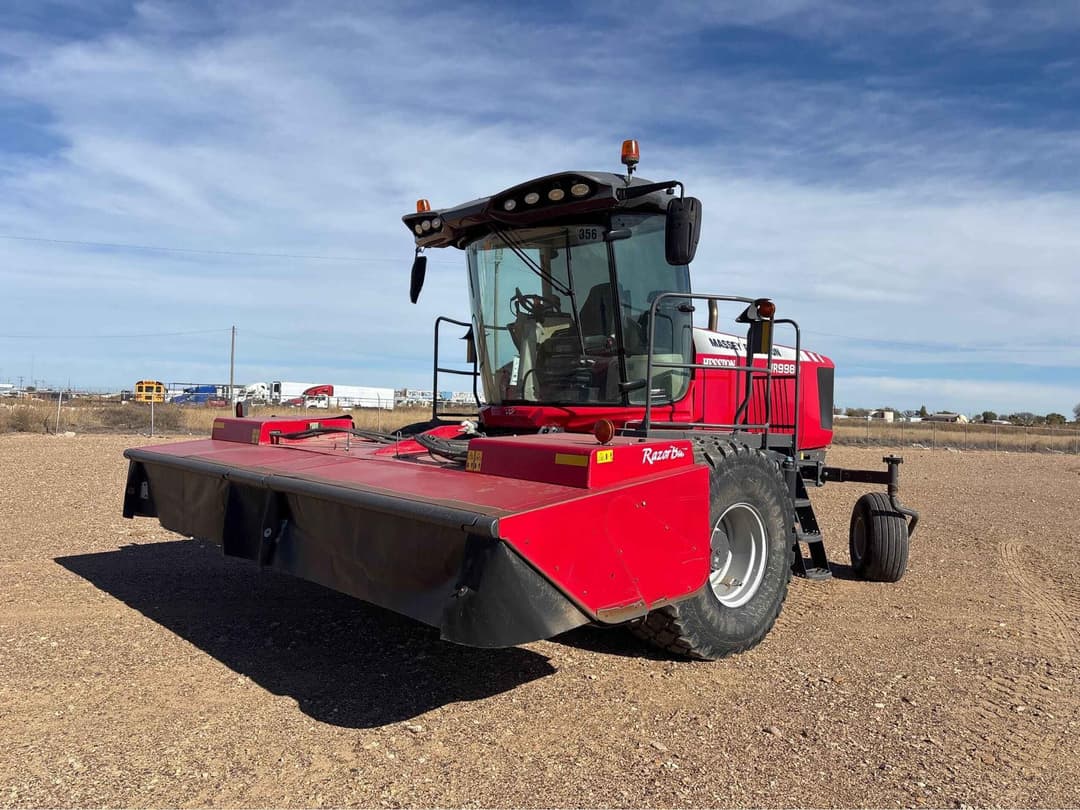 Image of Massey Ferguson WR9980 Primary image