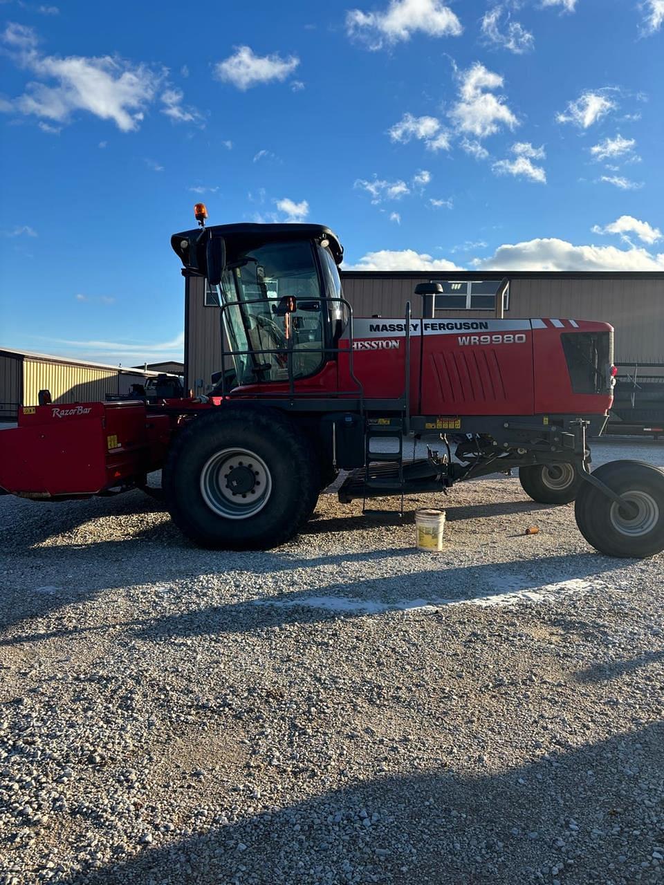 Image of Massey Ferguson WR9980 Primary image