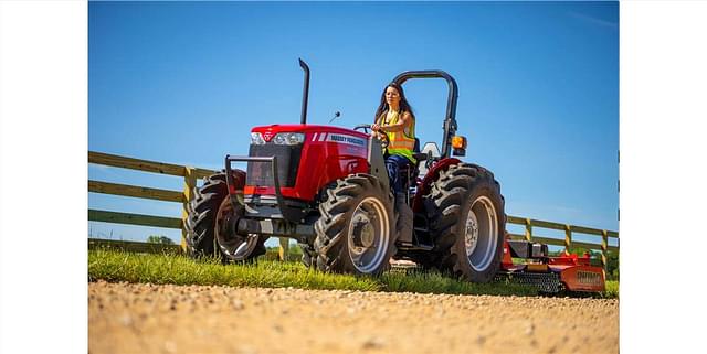 Image of Massey Ferguson 2606H equipment image 2