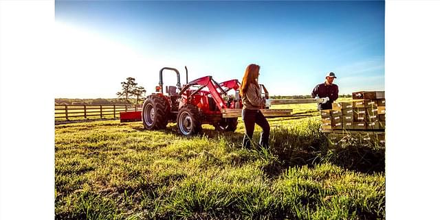 Image of Massey Ferguson 2606H equipment image 3