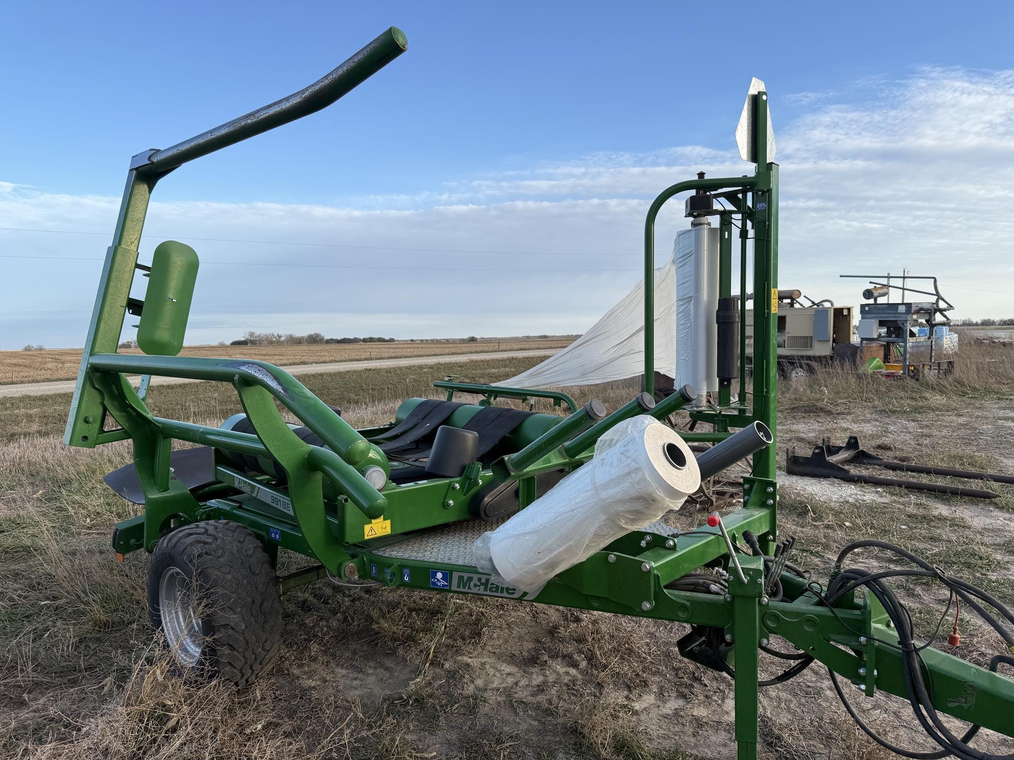 2022 McHale 991BE Equipment Image0