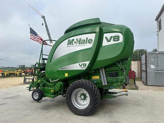 Image of McHale V8 950 equipment image 4