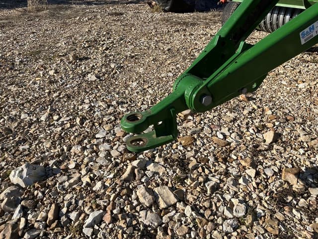 Image of McHale V8 950 equipment image 1