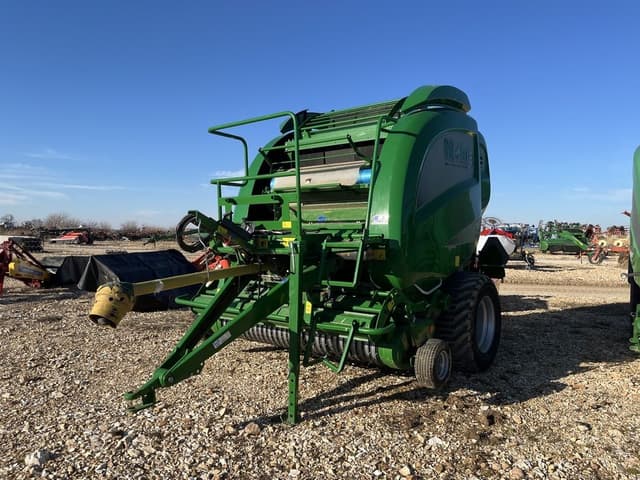 Image of McHale V8 950 equipment image 3