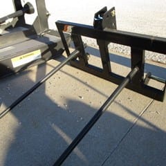 2022 MDS 5703 Equipment Image0