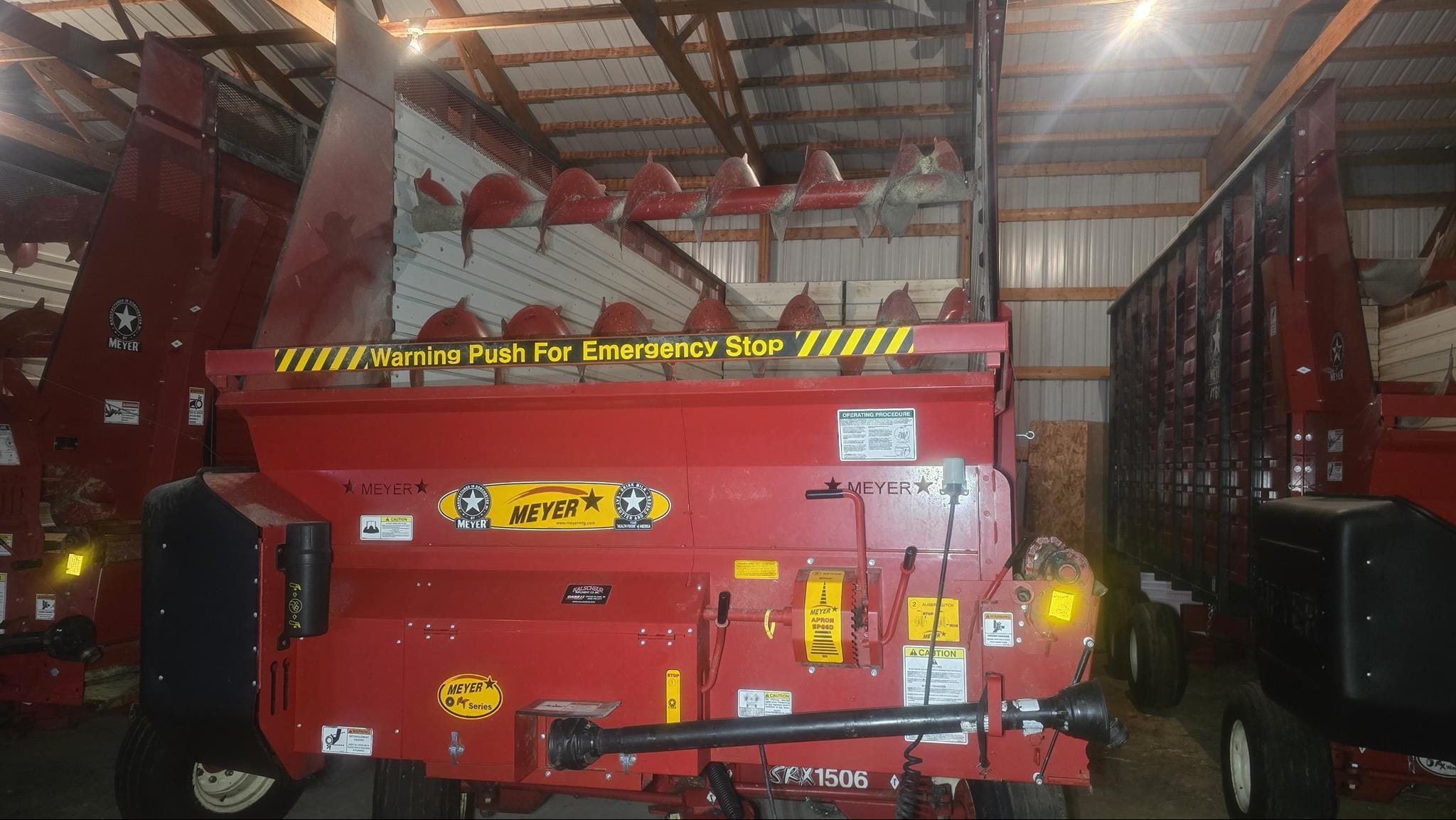 2022 Meyer 618 Equipment Image0