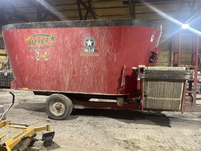 Image of Meyer F700 equipment image 1