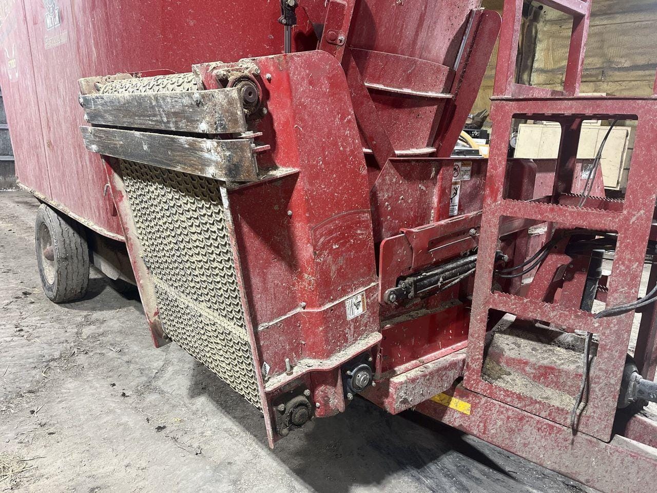 2022 Meyer F700 Equipment Image0