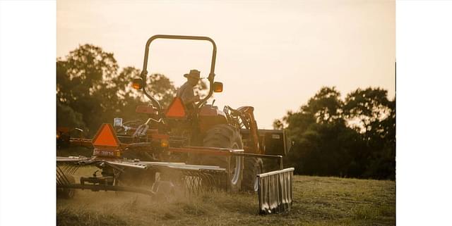 Image of Massey Ferguson 1510S equipment image 3