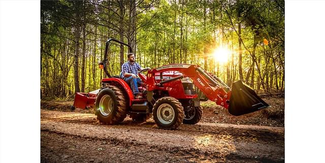 Image of Massey Ferguson 1840E equipment image 4