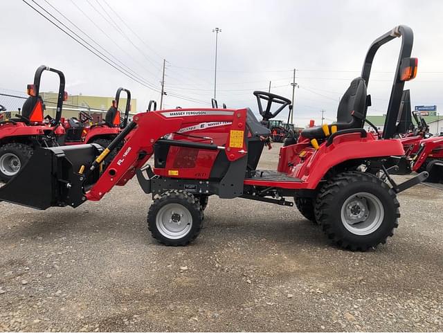 Image of Massey Ferguson GC1723E equipment image 1