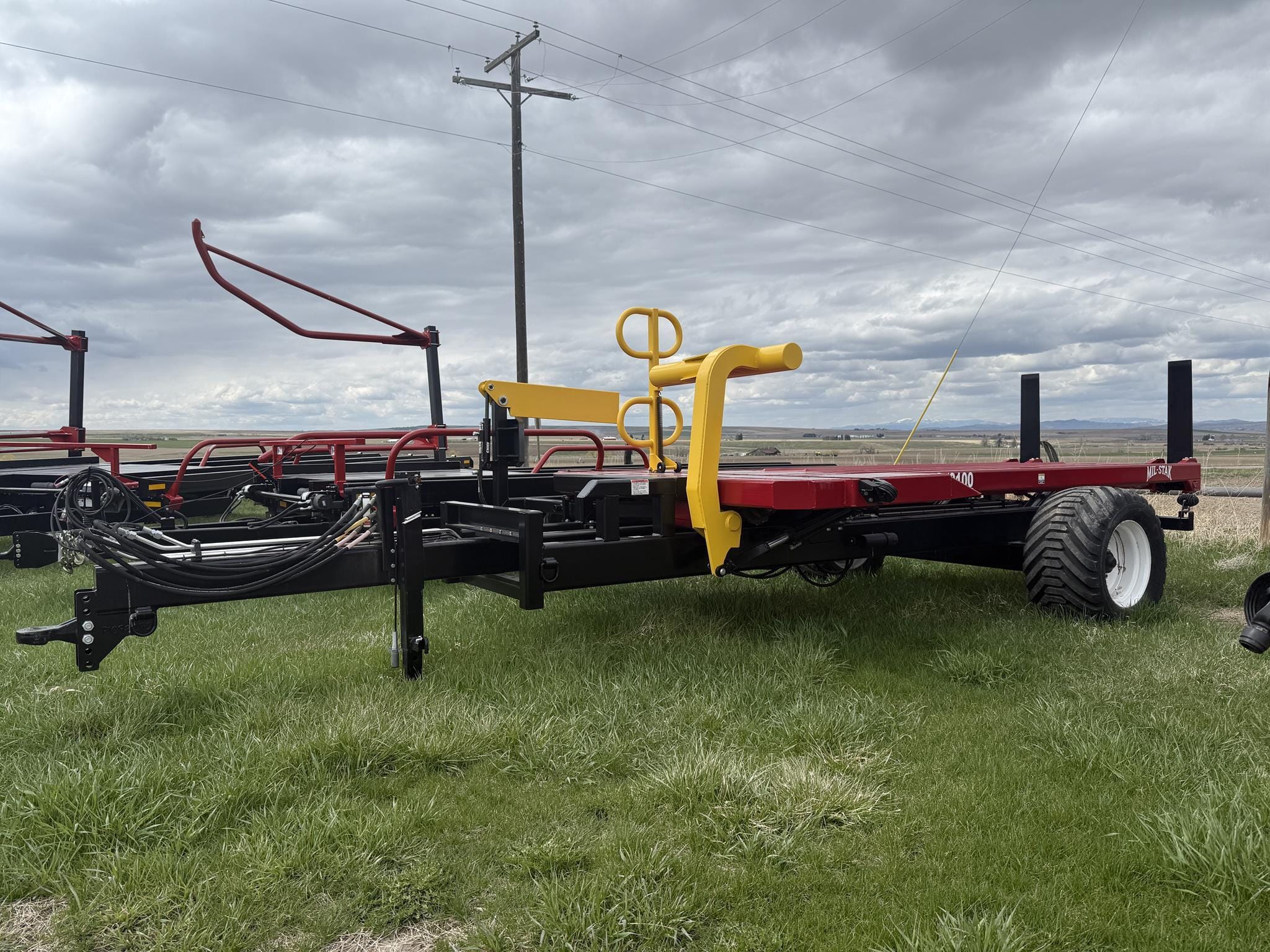 2022 Mil-Stak FS/2100 Equipment Image0