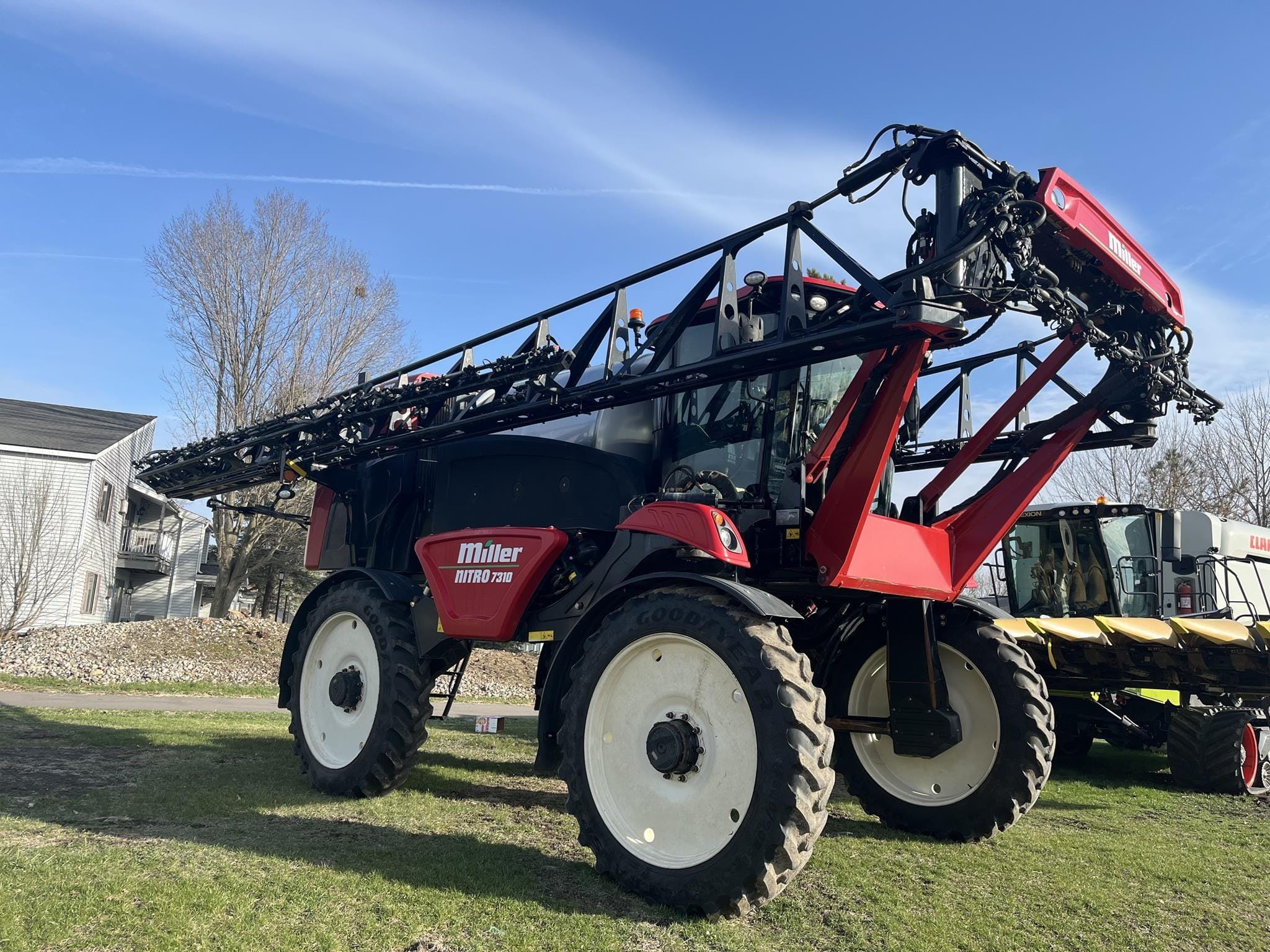 2022 Miller Nitro 7310 Equipment Image0