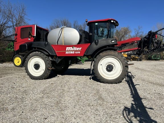 2022 Miller Nitro 7370 Equipment Image0