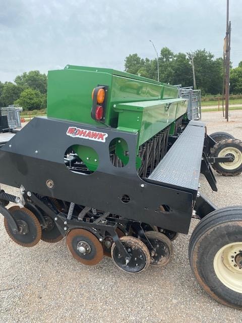 2022 Mohawk MNT180 Equipment Image0