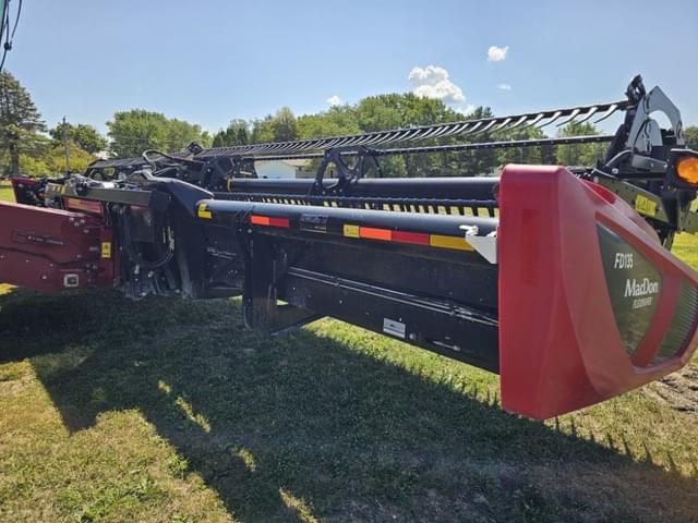Image of MacDon FD135 equipment image 4