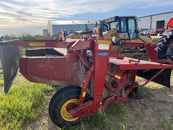 Image of New Holland 210 equipment image 2