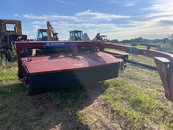 2022 New Holland 210 Equipment Image0