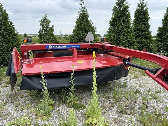 Image of New Holland 210 equipment image 1