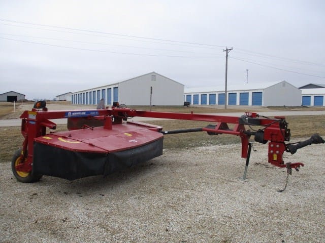 2022 New Holland 210 Equipment Image0