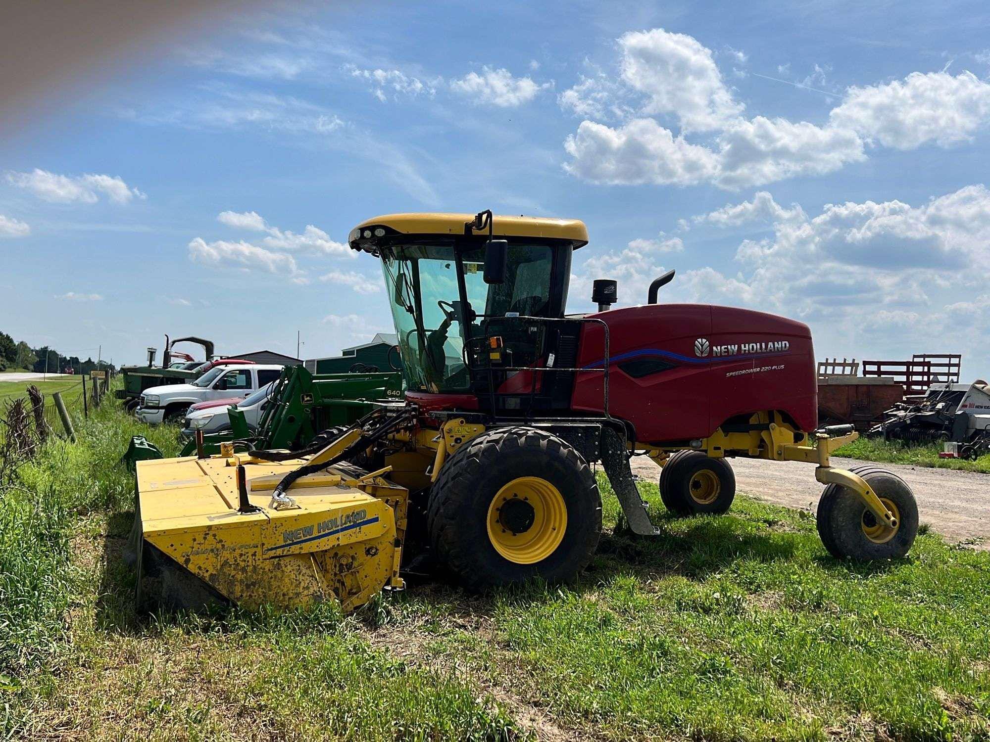 Main image New Holland Speedrower 220 Plus