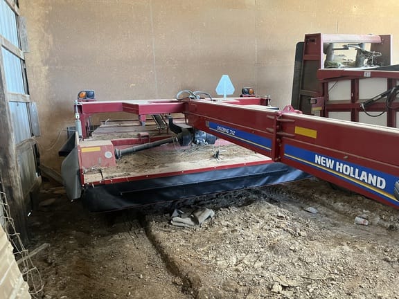 2022 New Holland 312 Equipment Image0