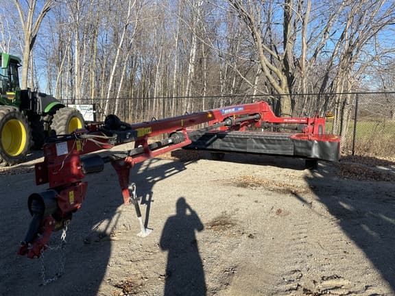 Image of New Holland 316 equipment image 1