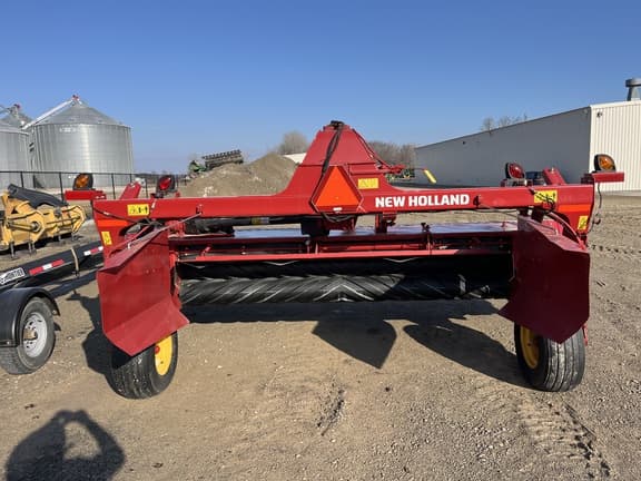 Image of New Holland 316 equipment image 3