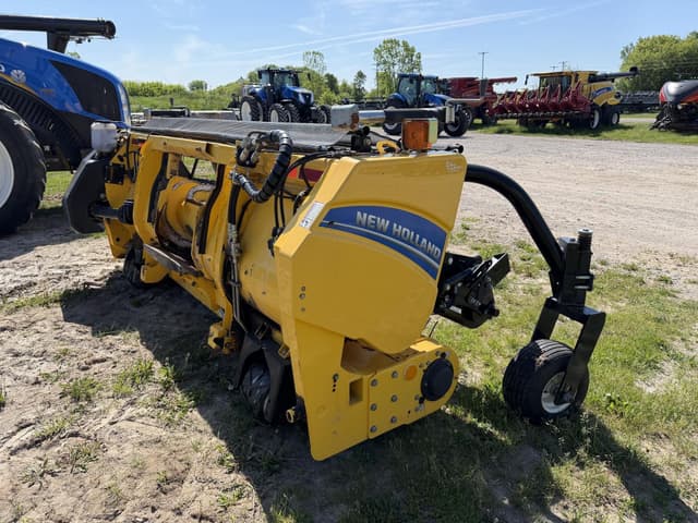 Image of New Holland 380FP equipment image 4