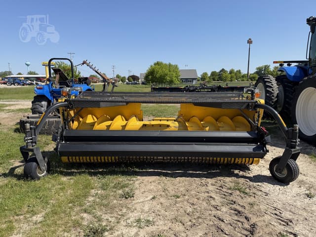 Image of New Holland 380FP equipment image 1
