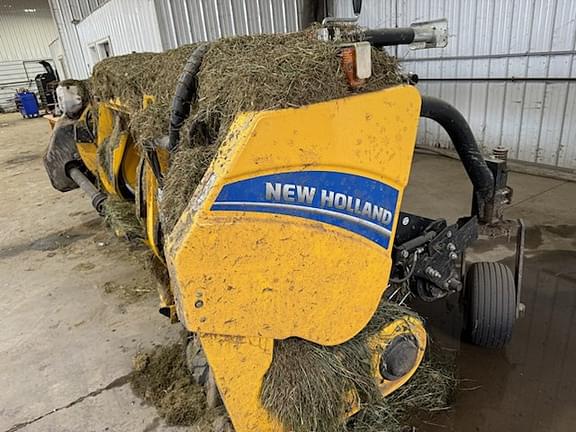 Image of New Holland 380FP equipment image 4