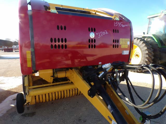 Image of New Holland RB450 equipment image 2