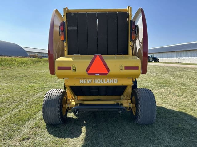 Image of New Holland RB450 Hay Special equipment image 3