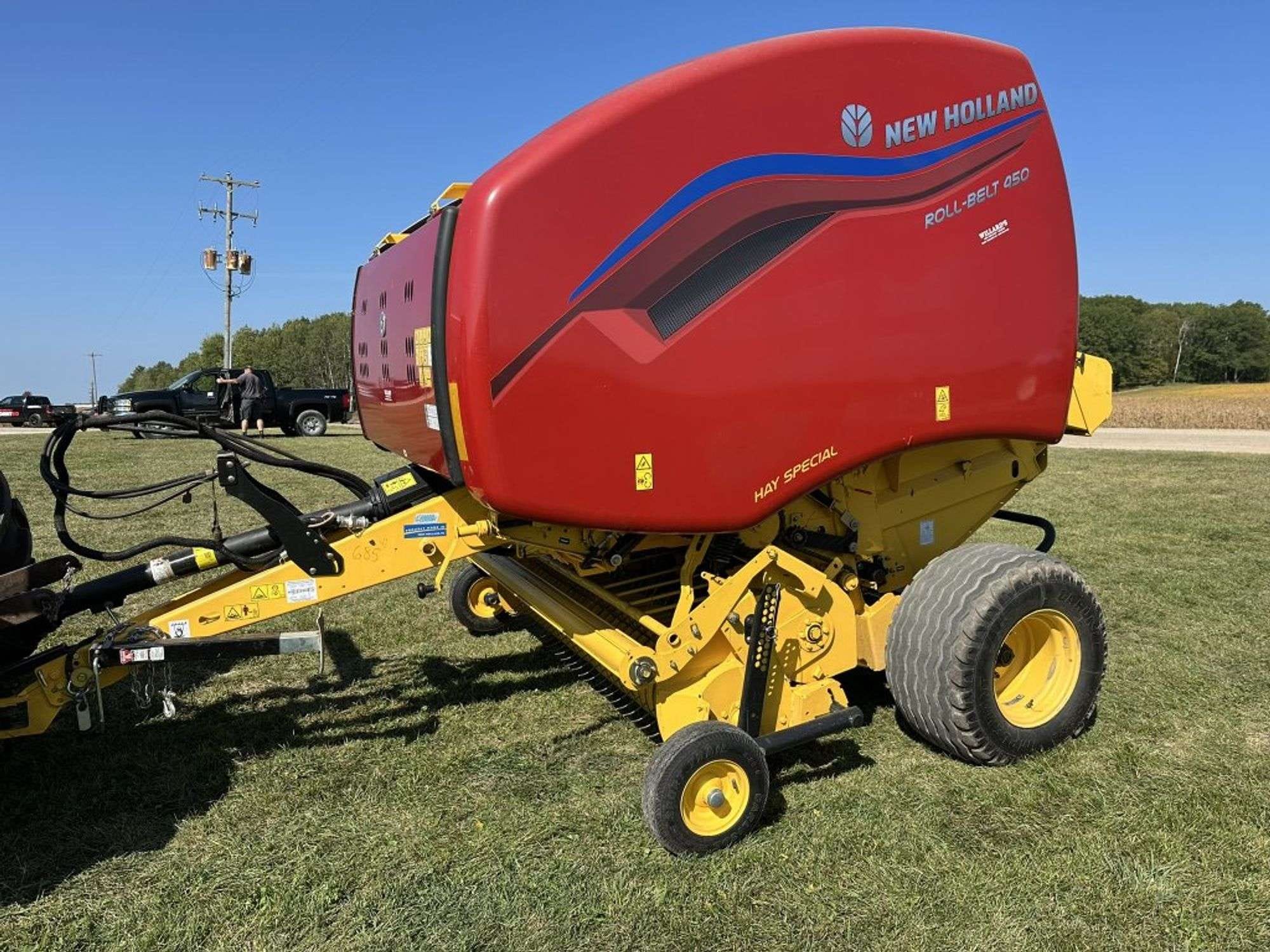2022 New Holland RB450 Hay Special Equipment Image0