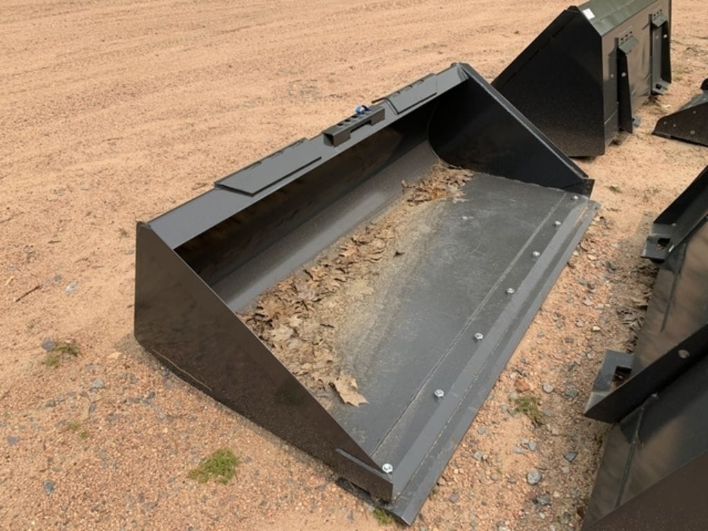 2022 New Holland 72" LPE Bucket Equipment Image0